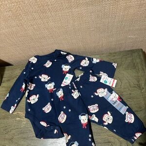 NWT 3-6 months Garanimals Set with Fun Polar Bear Design